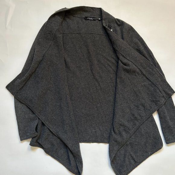 Saks Fifth avenue gray 100% cashmere crystal beaded Sweater open Cardigan size M - Picture 7 of 14